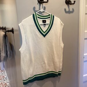 Men’s Sweater Vest - Size Medium